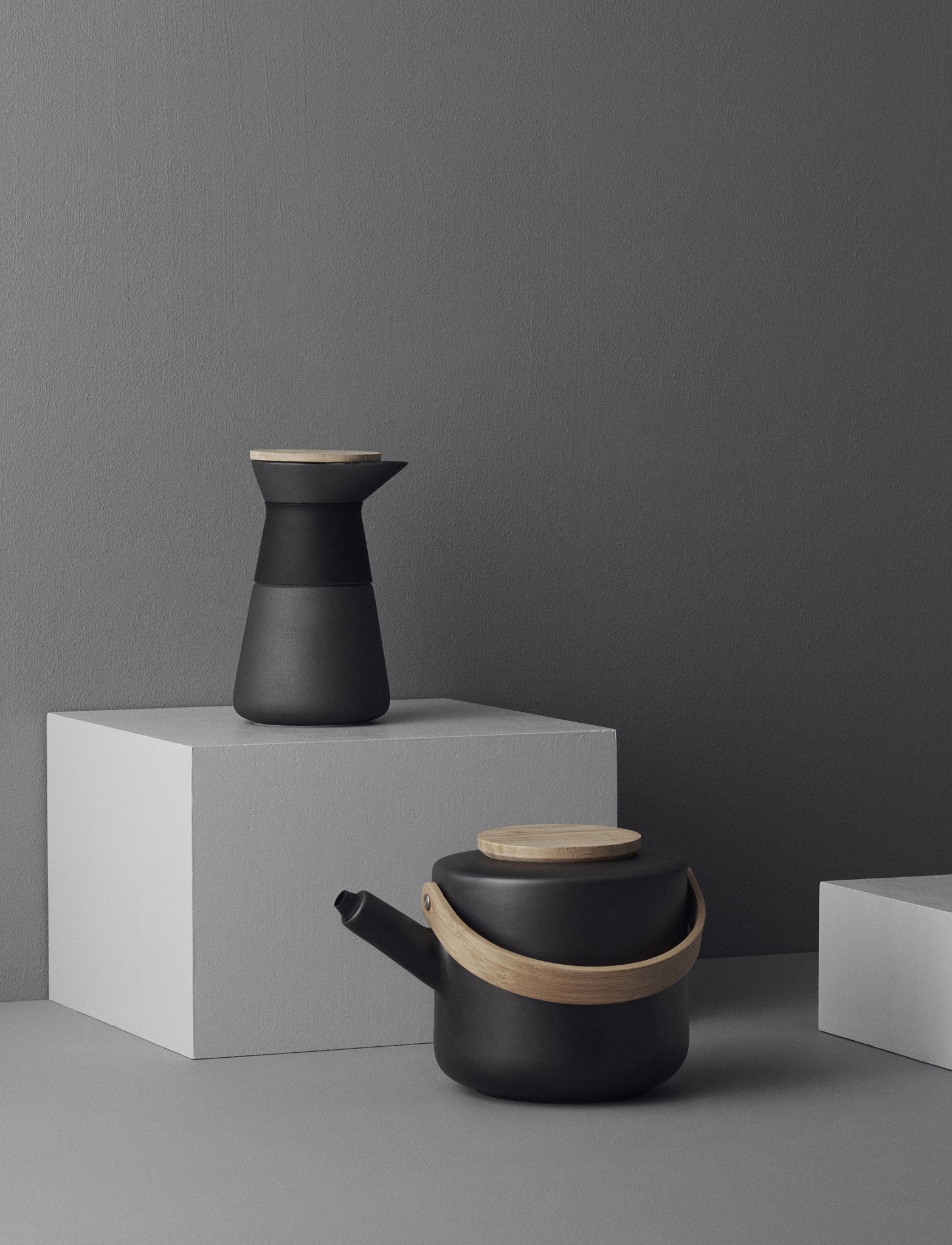 Stelton Theo Teapot 1,25 L, Black