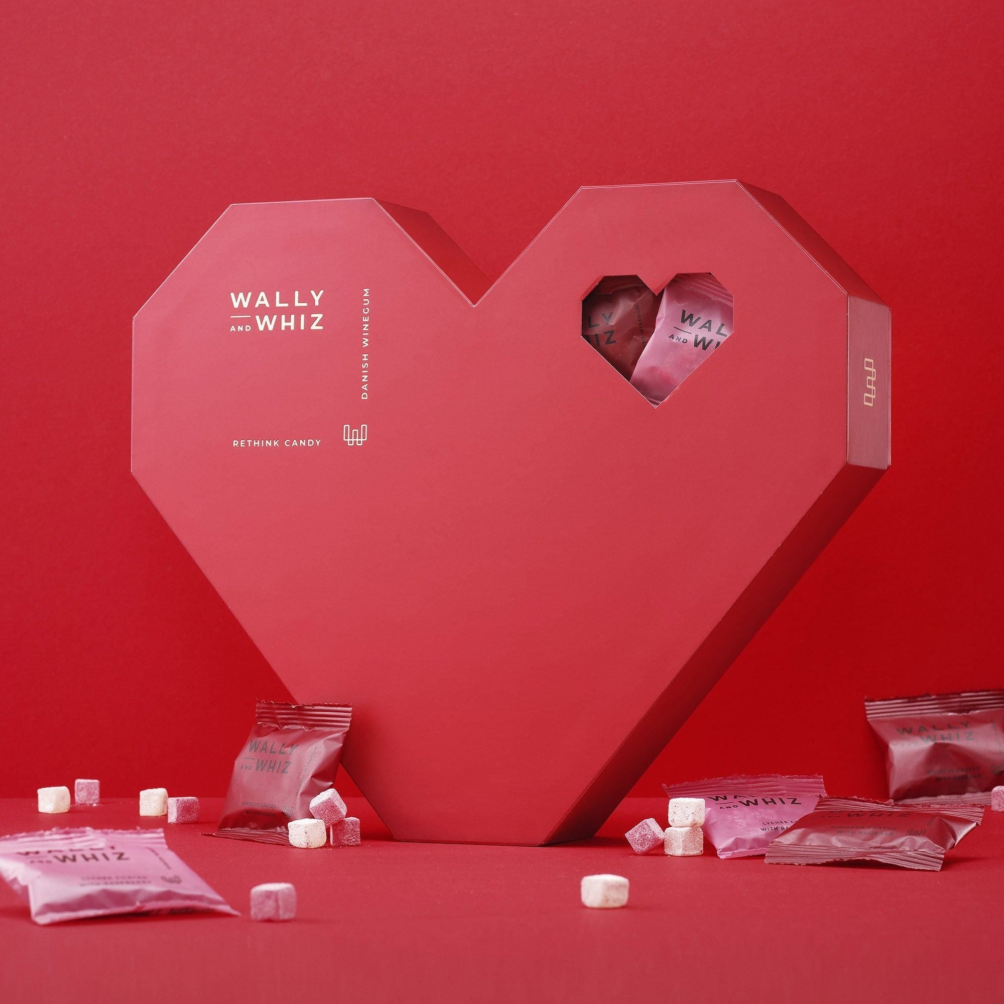 Wally And Whiz Heart Box, 660g